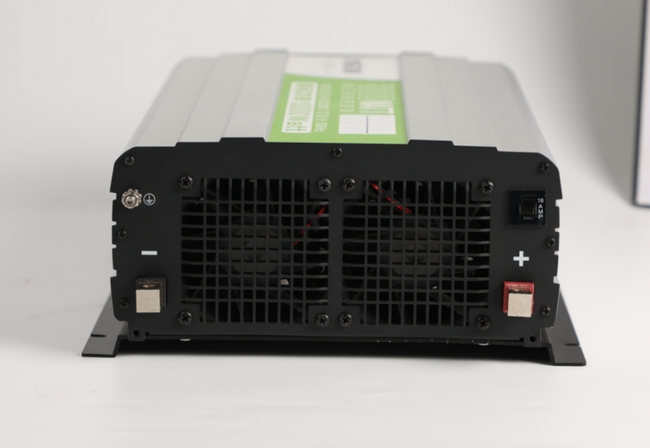 Voltage Converters 5000W 10000W DC 12V to AC 220V Pure Sine Wave Power Inverter for Universal Sockets