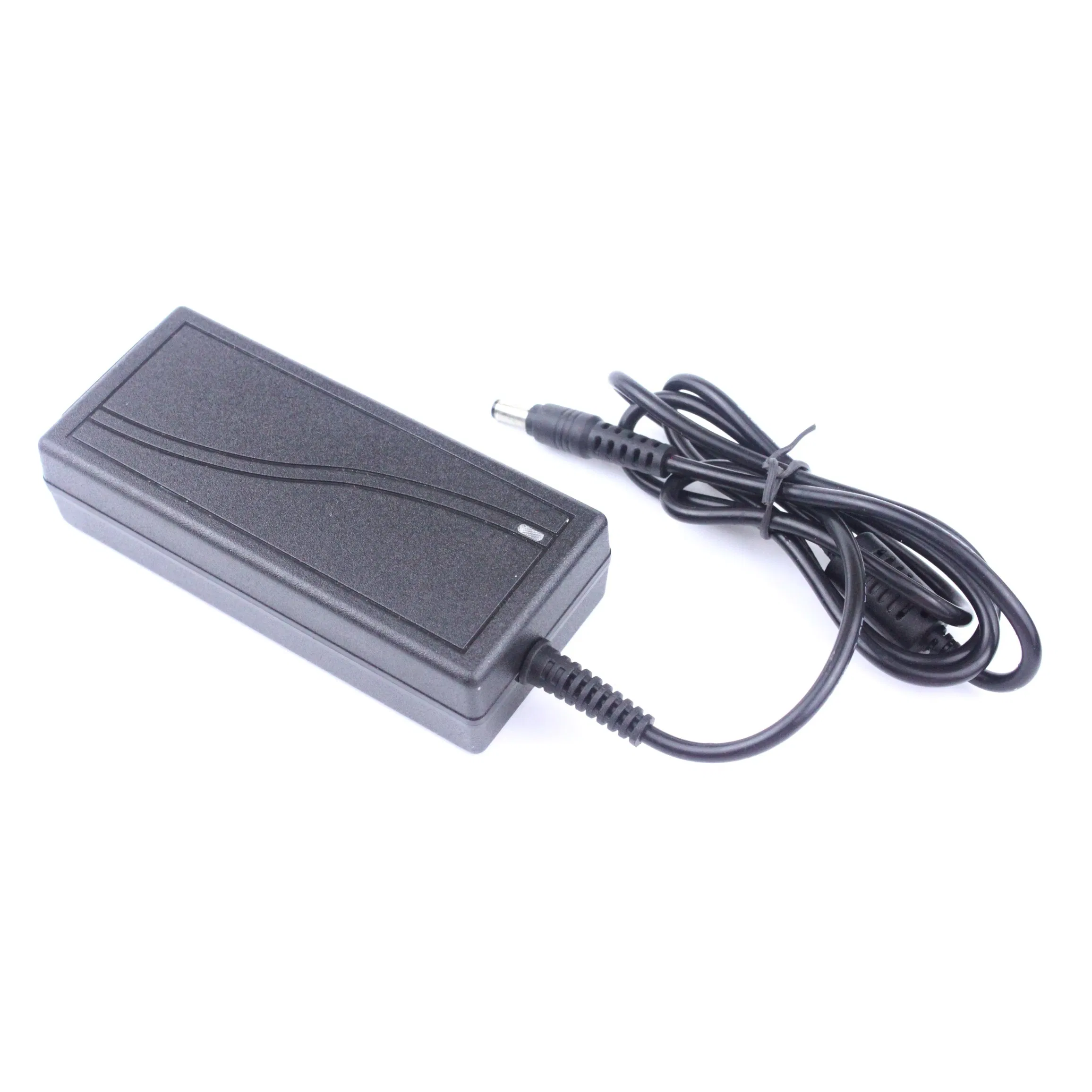 Global Bestseller High Quality 60W Universal Plug Adapter AC/DC Converter 100-240V to 12V5a Switching Power Adapter with CE ETL Kc UL