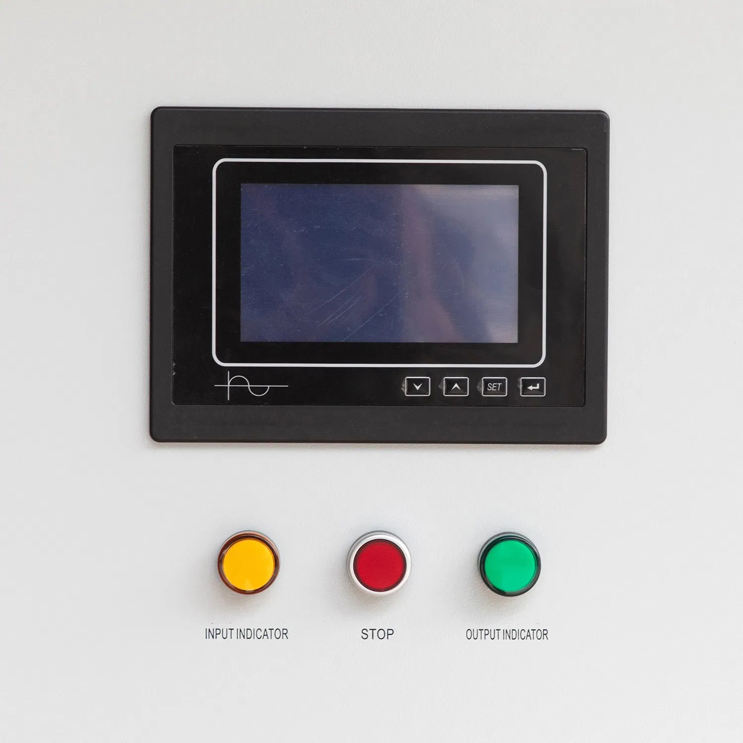 High-Performance Three-Phase Voltage Regulator for Industrial Power Supply Needs