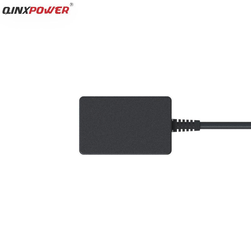 15V 4A 60W AC DC Power Adapter Wall Mounted 15 Volt 4 AMP Power Supply with UL CE RoHS FCC Certification