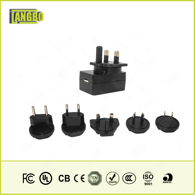 China Factory Universal Plug Interchangeable Wall Charger 18W USB Power Adapter with UL FCC RoHS CE CB Certification