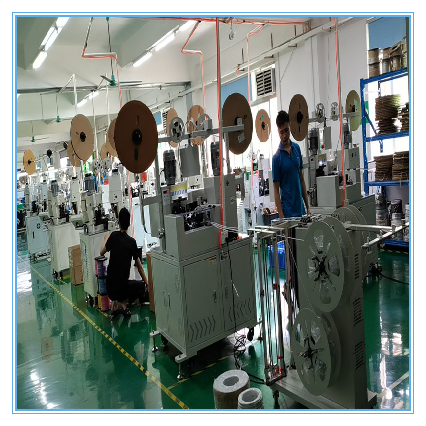 China Factory Wholesale Price 5V 6V 9V 12V 24V 36V 48V 1A 1.5A 2A 3A 4A 5A AC/DC Power Adapter/Power Supply for Medical/Set Top Box/LED Light/LCD/CCTV Camera