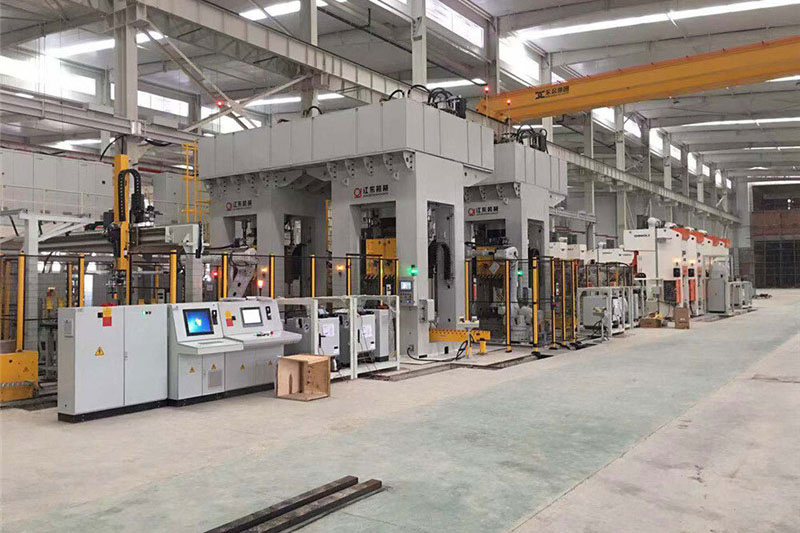 China Medium and thick plate stamping and drawing hydraulic press production line Suppliers, Factory