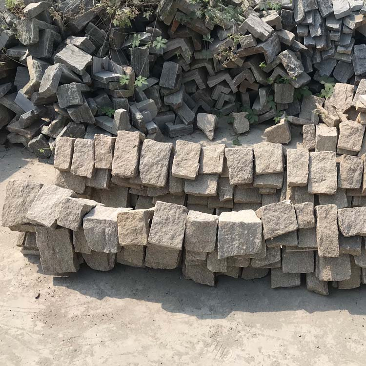 Yellow Rusty Natural Quartzite Random Size Split Finish Decorative Stone for Wall