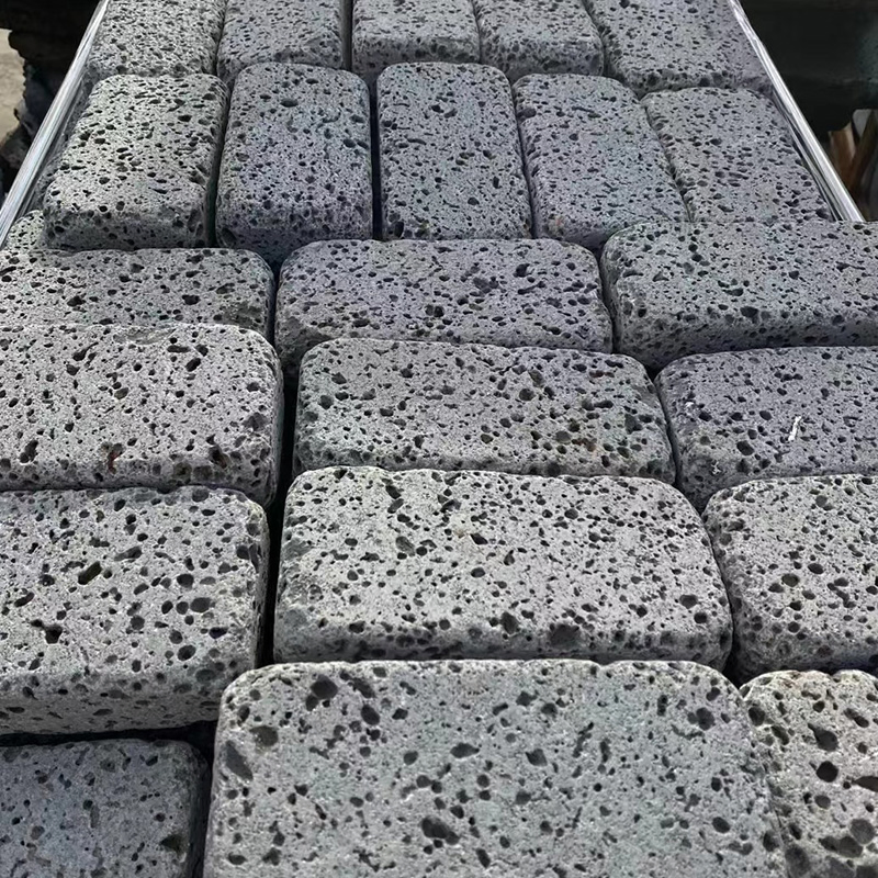 Hainan Black/Grey Basalt Bluestone Volcanic/Lava Stone for Chairs/Flagstone/Tumbled Cobbles/Balls/Bench Stone Furniture