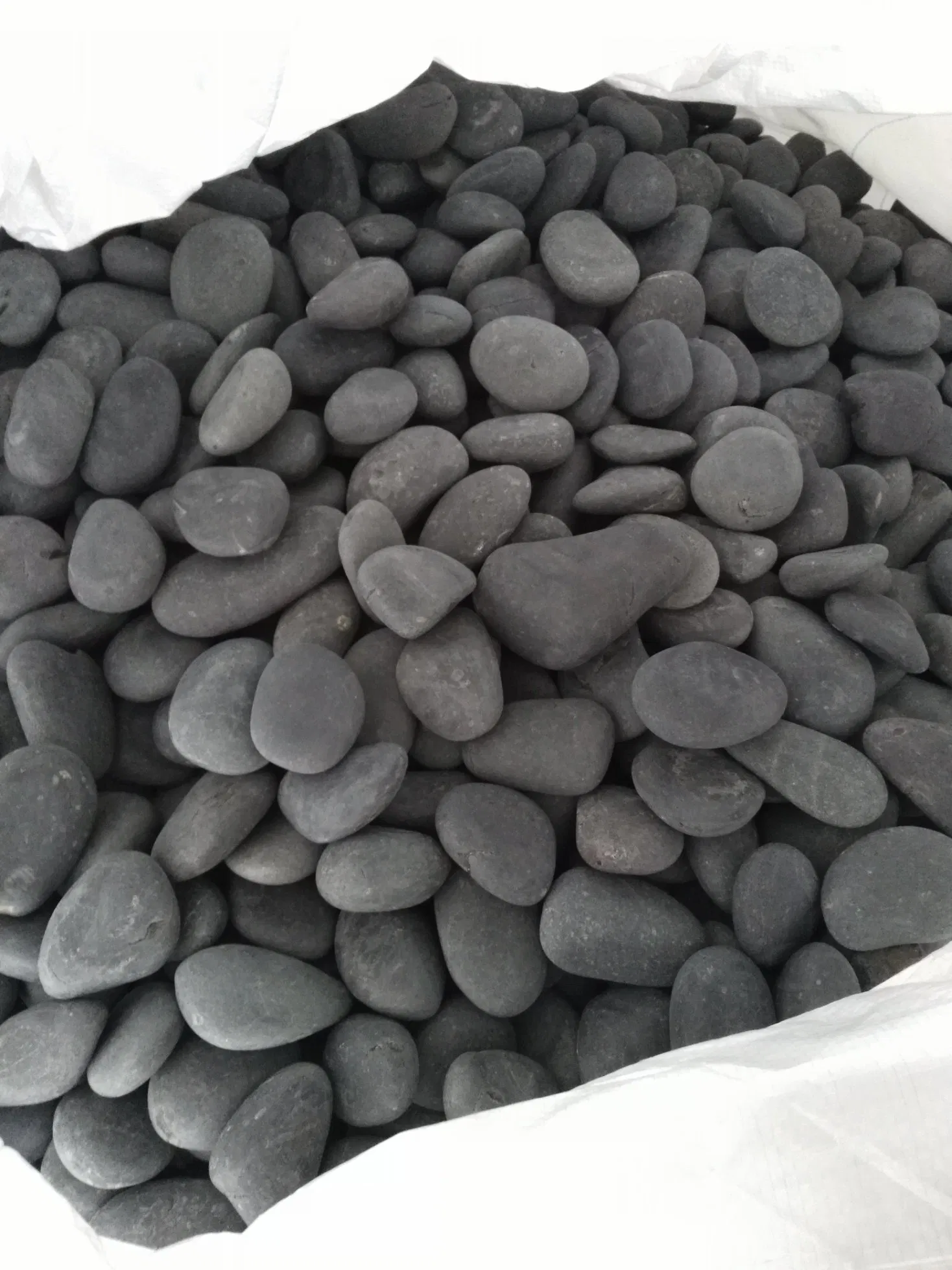 Black River Pebble Stone for Garden Landscape Decoration Outdoor Project