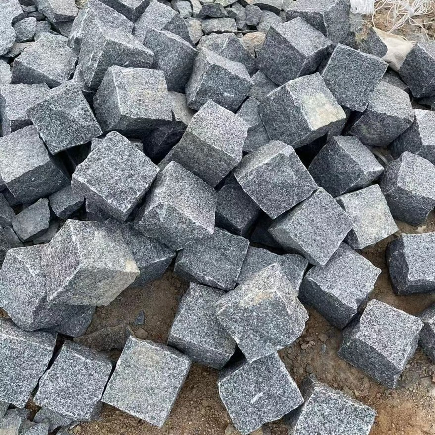 Good Price Factory Cube Stone China G654 Granite Split Surface Dark Grey Cobblestone Pavers