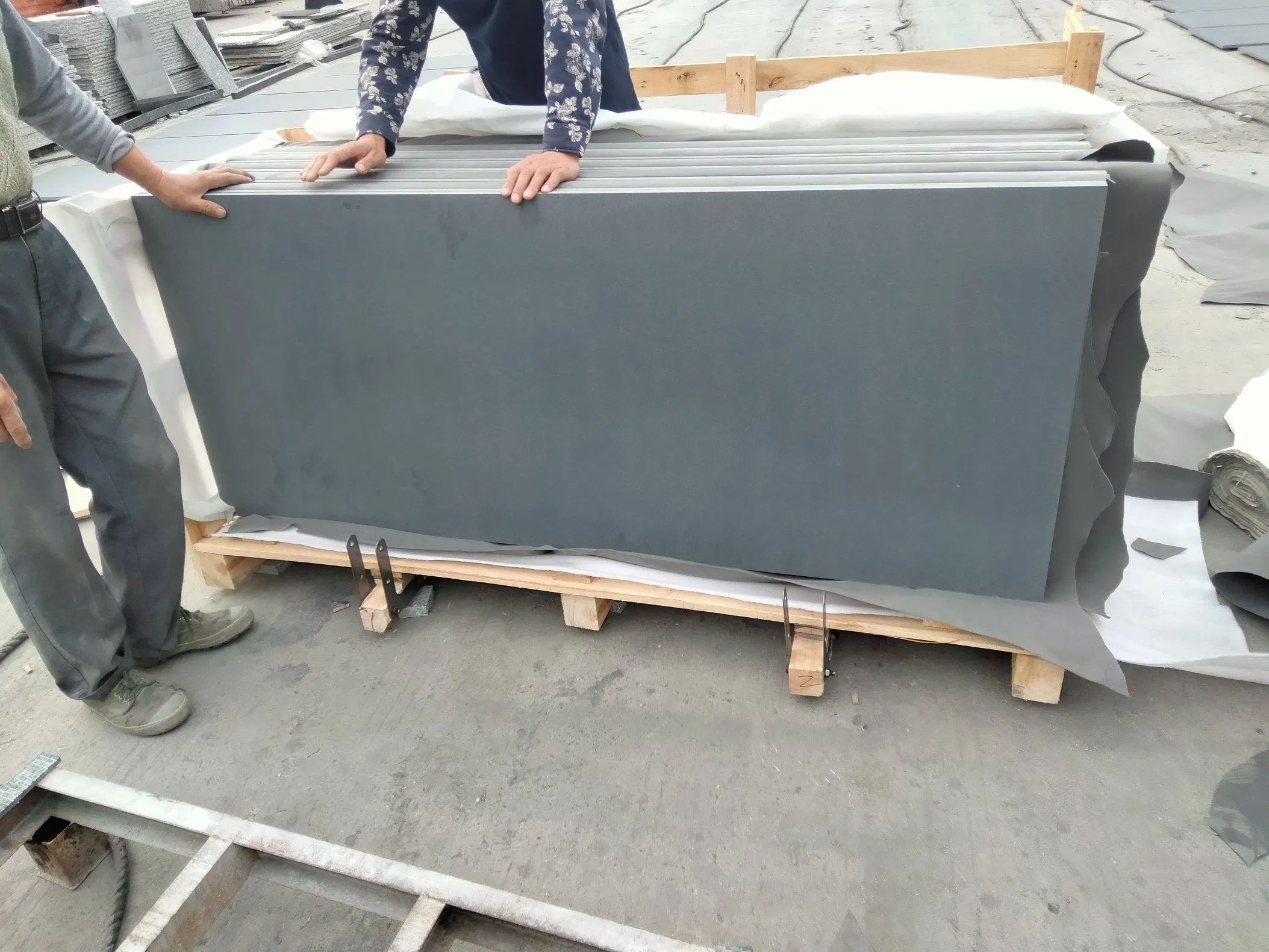 Black Grey Basalt Lava Andesite Stone for Pool Tile Flooring Tiles Feature Wall Cladding