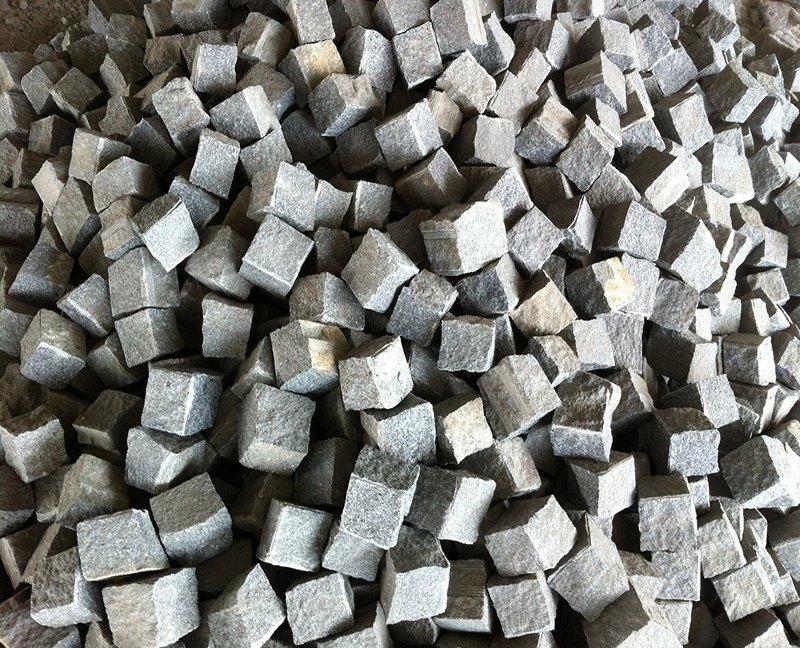 Grey Granite G654 Cobblestones Silver Light Grey Flamed Pavers