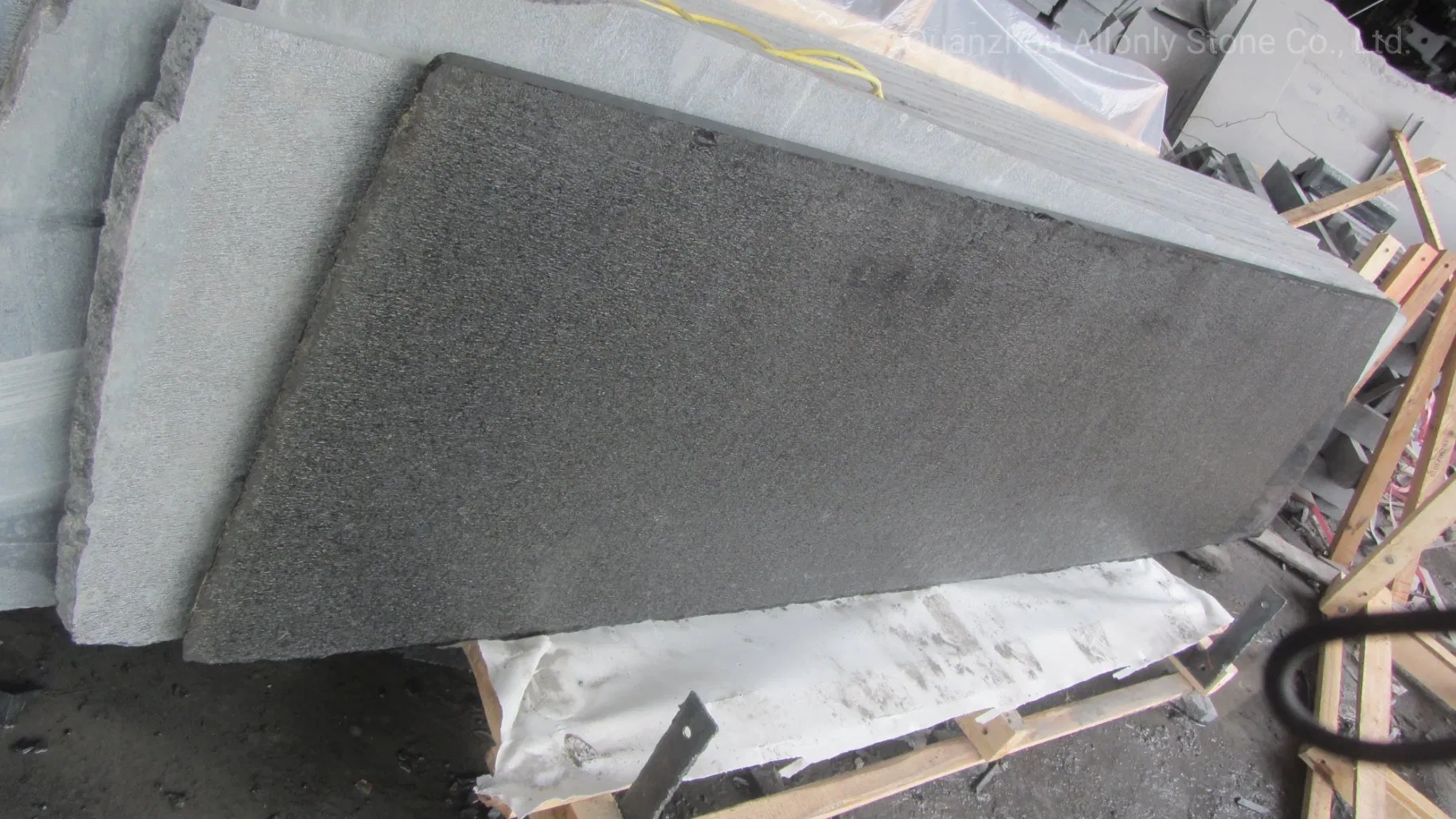 Natural Black Basalt Granite Stone Tile Wall Cladding Chisel Big Granite Blocks