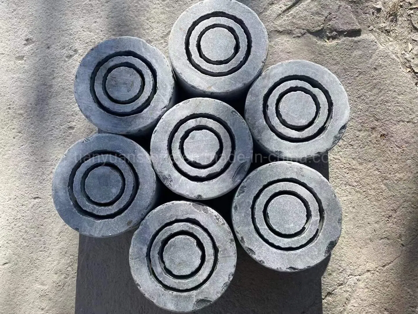 Natural Stone Tumbled Paving Stone Driveway Basalt Cobblestone