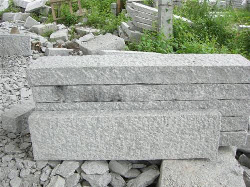 Natural Light Grey Granite Basalt Porphyry Kerbstone Flagstone Curbstone Paving Paver Stone