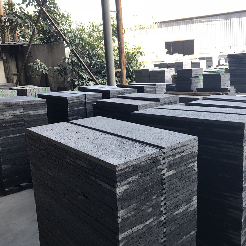 Small Holes Black Basalt Stone, Cobble Lava Stone for Paving