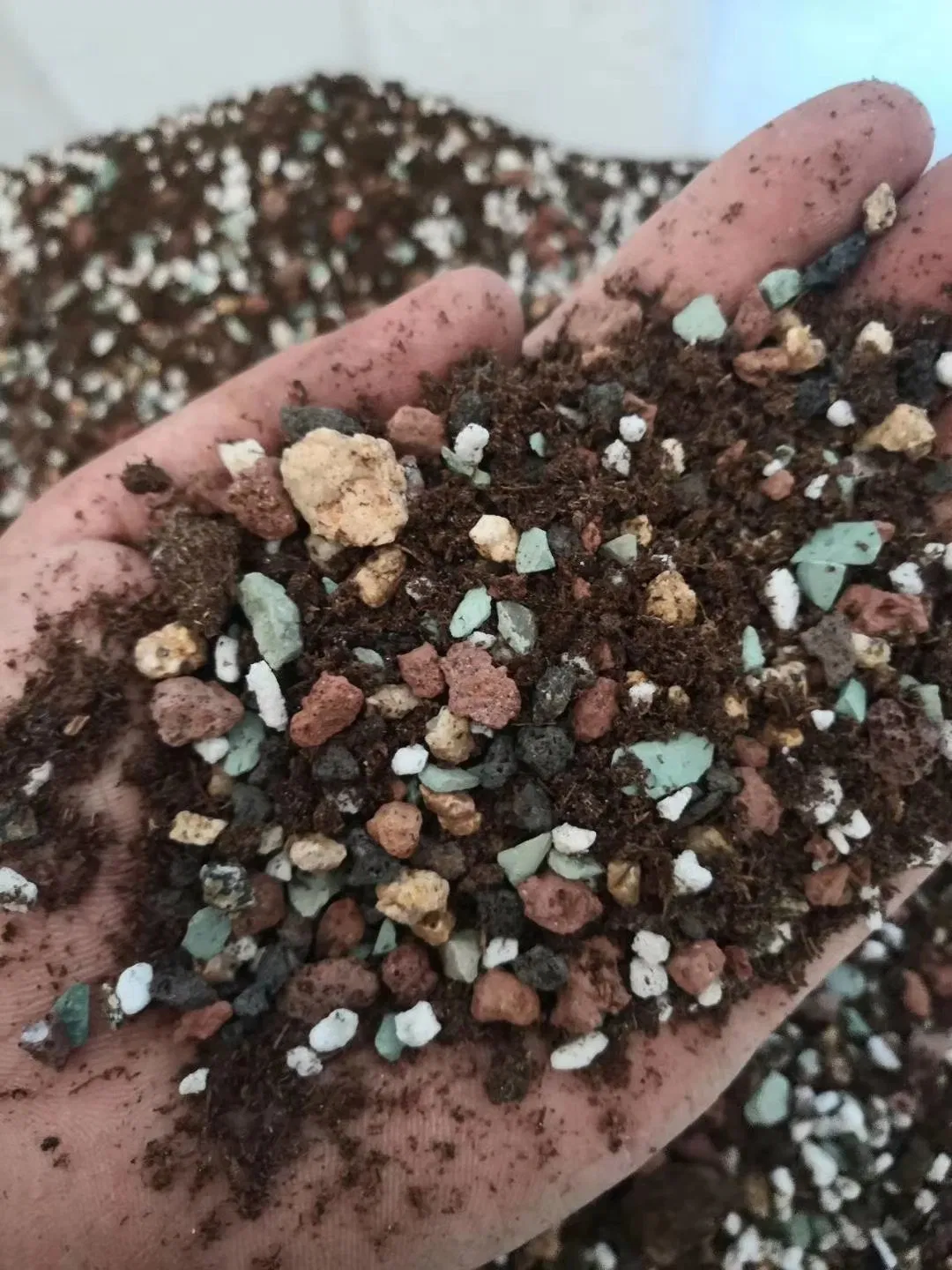 Agricultural Grade Basalt Stone Price for Soil Improvement Natural Lava Gardening Pumice Volcanic Rock Horticulture Paving Succulents Planting