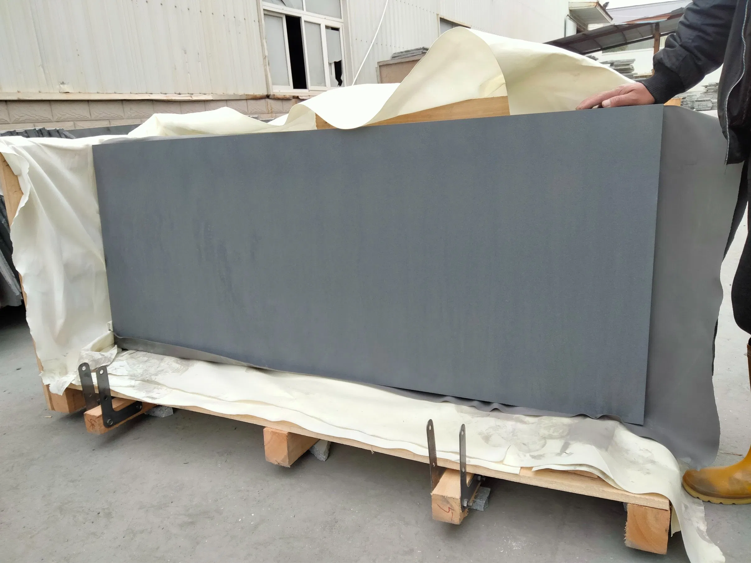 Black Grey Basalt Lava Andesite Stone for Pool Tile Flooring Tiles Feature Wall Cladding