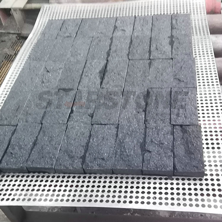 Natural Stone Granite Paver Black Basalt Cobblestone