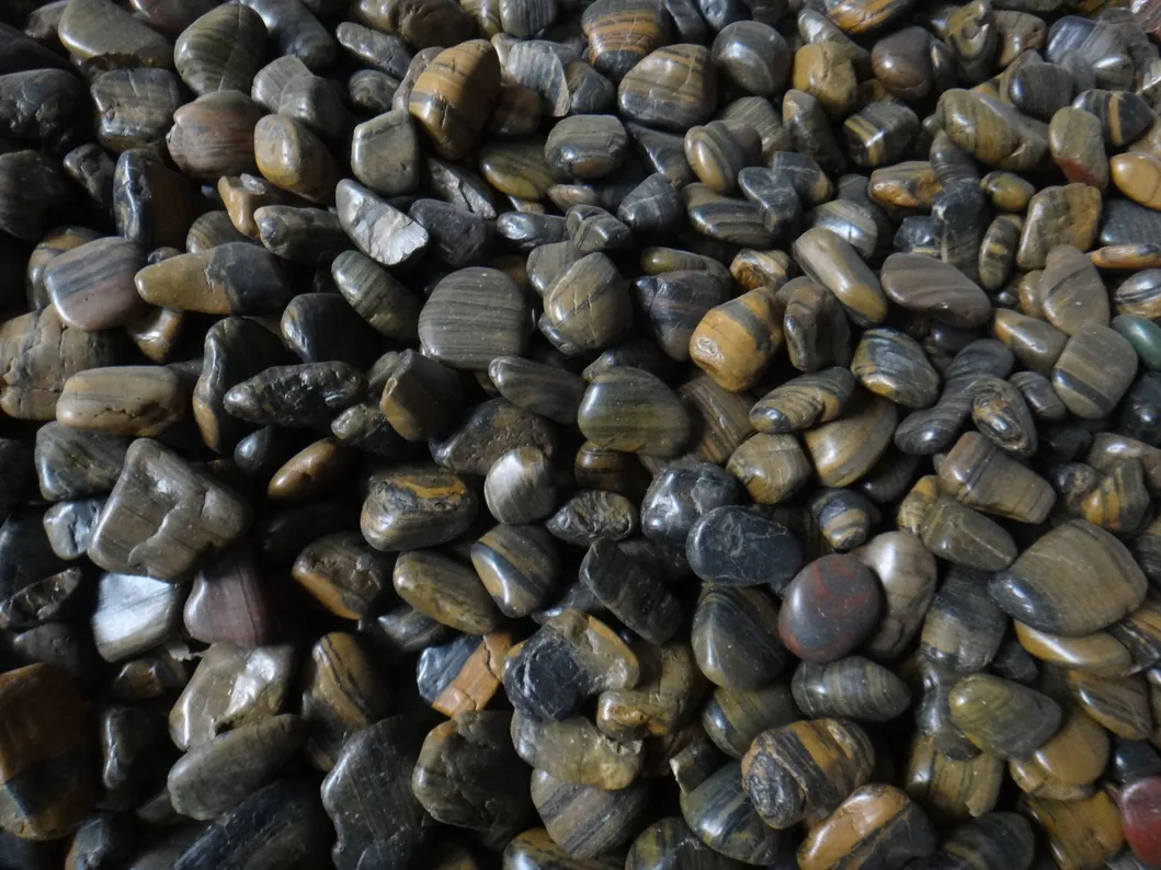 Pebble Detail 2