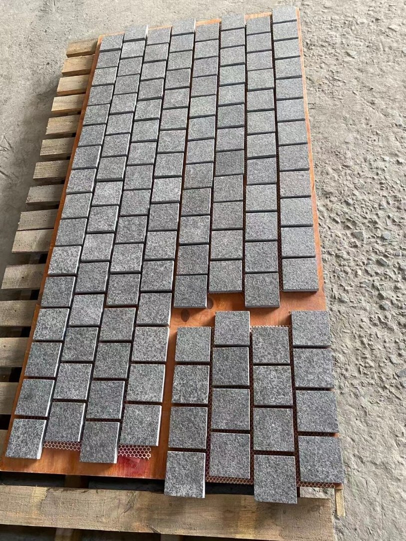 Natural stone flamed black basalt G684 Mesh Backed Cobblestone Pavers for exterior/outdoor Garden/Landscape/Square