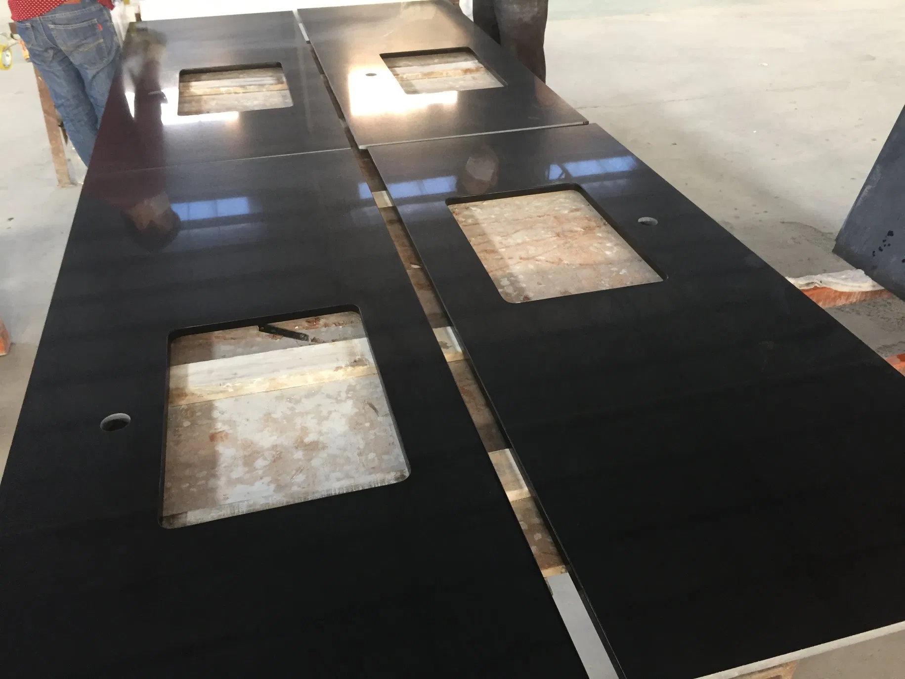 Factory Direct Sales Grain Quartz Stone Building Projects for Table/Worktop/Countertop/Vanity