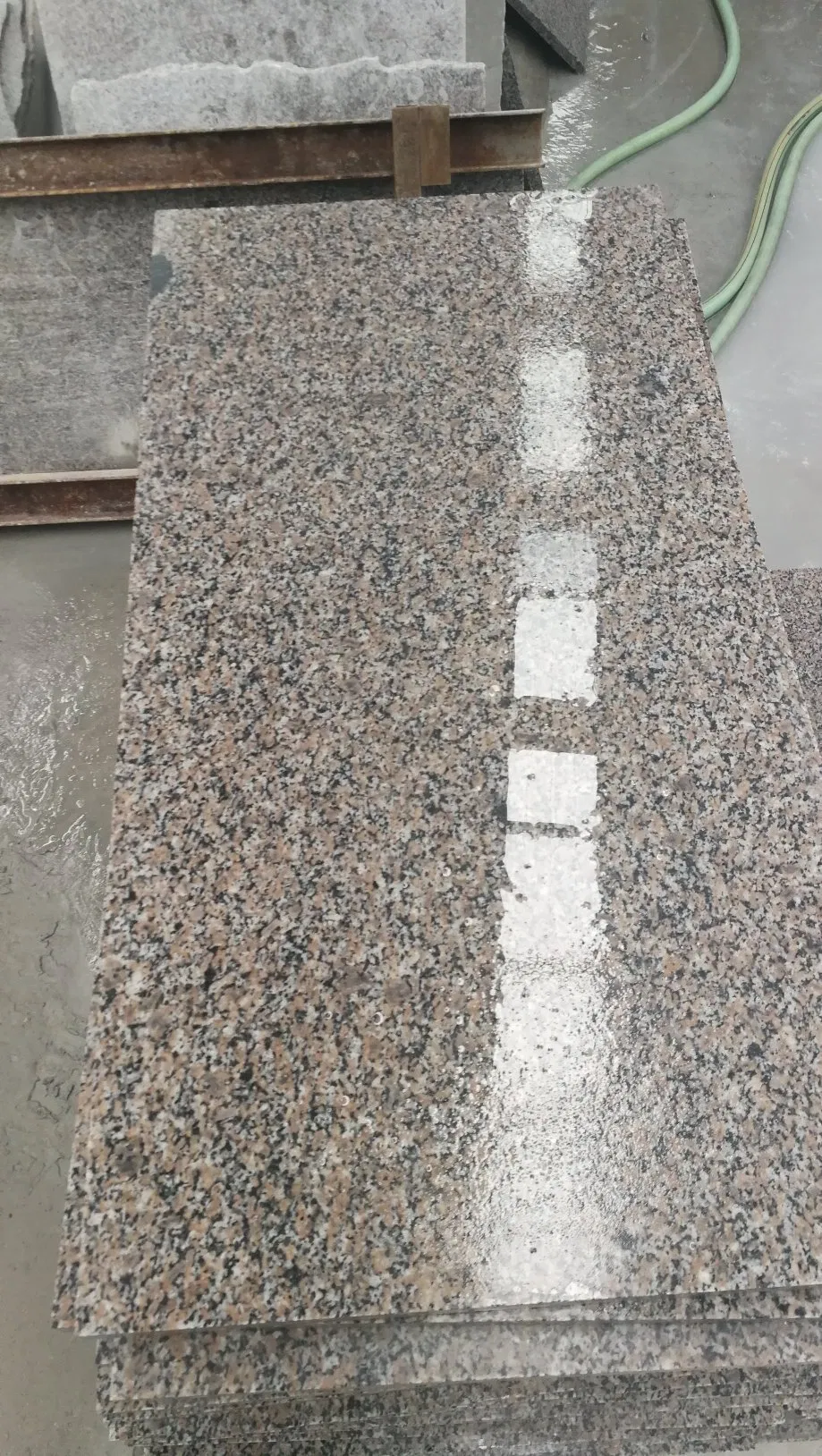 Natural Chinese New G664 Polished Granite Slab for Ecuador