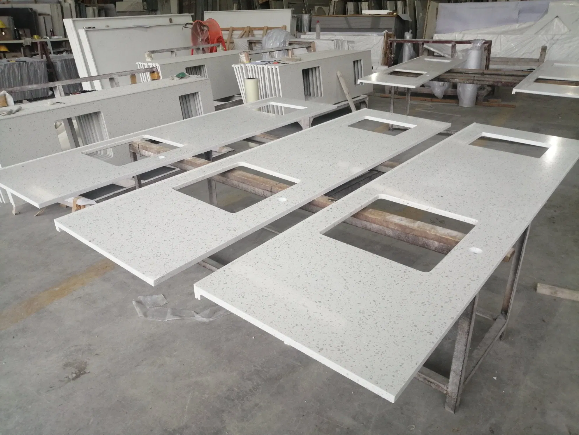 New Design Big Slabs Quartz Countertops Artificial Quartz Stone Slabs White Calacatta Engineered Quartz Stone Surface