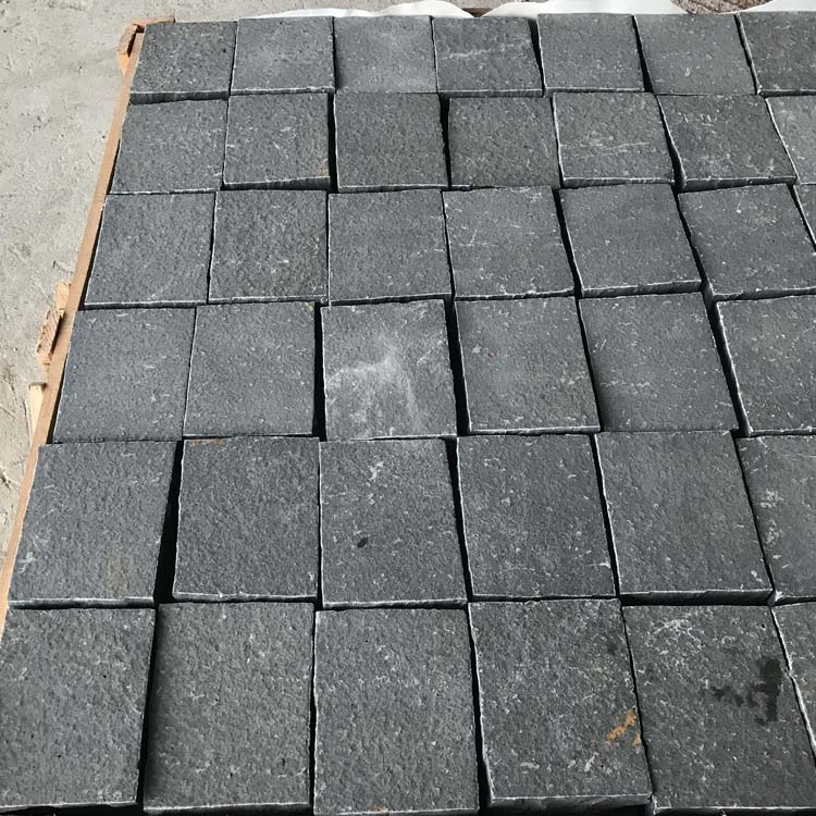 Flamed/Natural Split Finish Black Granite Cobblestone Pavers for Driveway
