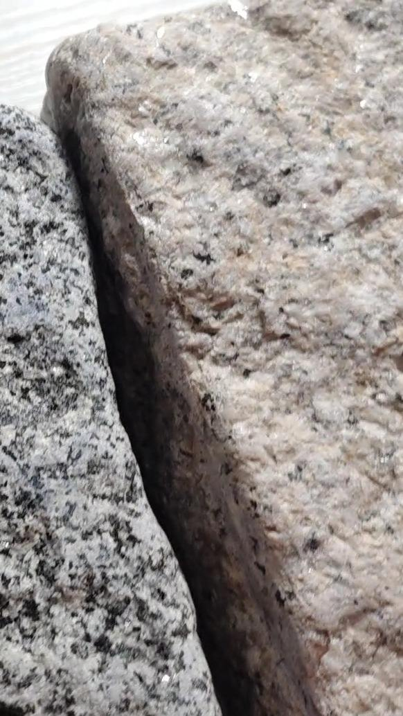 Natural Split and Tumbled China Gold Yellow Granite Cobblestone Paver Curved Walkway