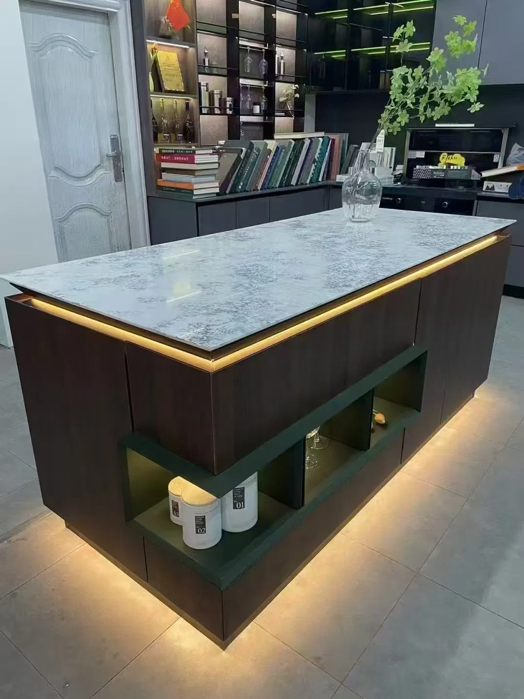 Premium Engineered Quartz Stone for Contemporary Bathroom Decor