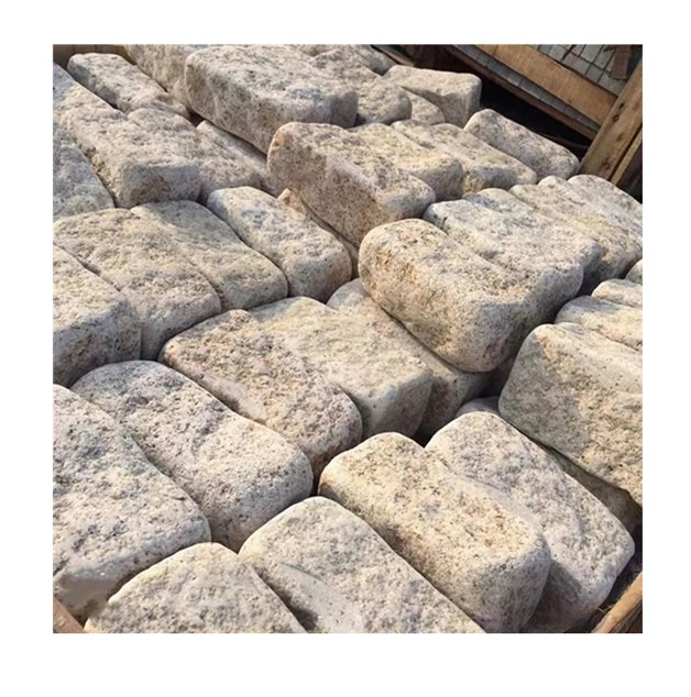 Natural Split and Tumbled China Gold Yellow Granite Cobblestone Paver Curved Walkway