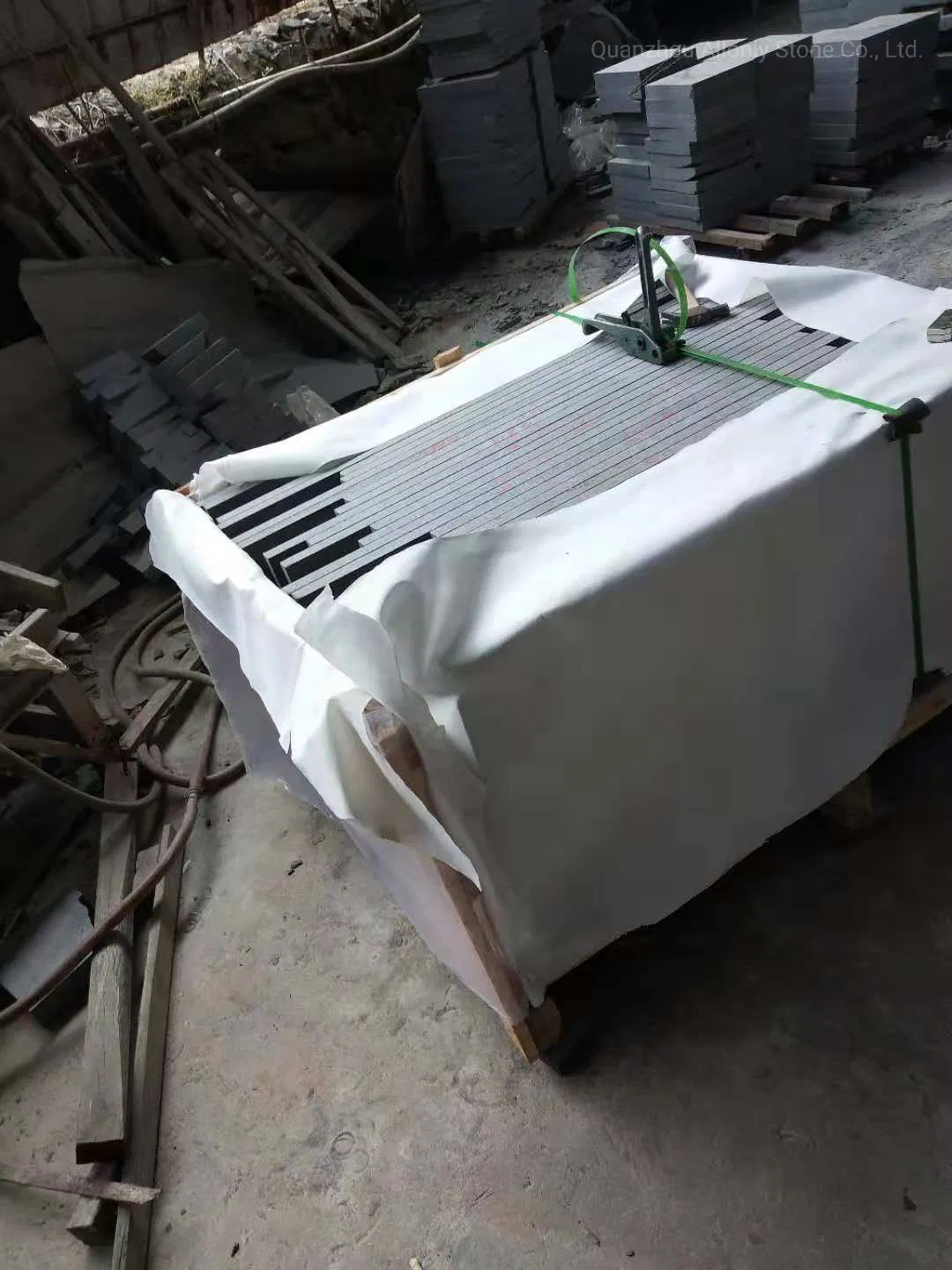 Natural Black Basalt Granite Stone Tile Wall Cladding Chisel Big Granite Blocks