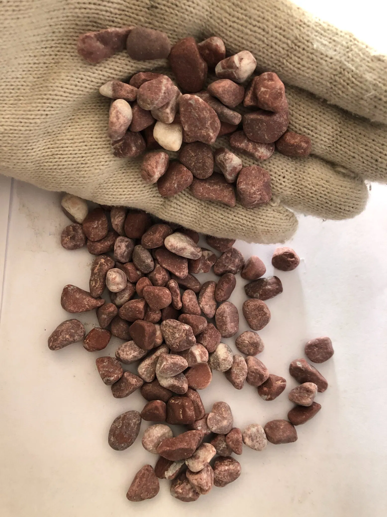 Factory Small Cobblestone Landscape Stone Pavers Gravel Natural Cobblestone Park Driveway Courtyard Garden Potted Decoration