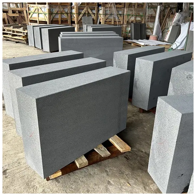 Tumbled Hainan Black Basalt Landscape Curbstone