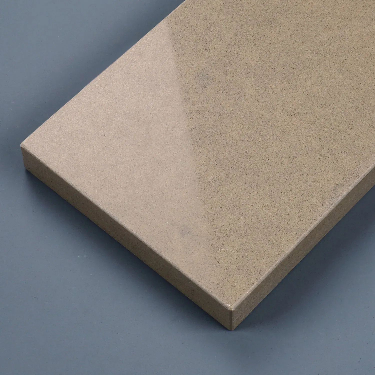 Wholesale Kitchen Countertop Marble Looks Quartz Stone Polished Engineered/Man-Made Stone