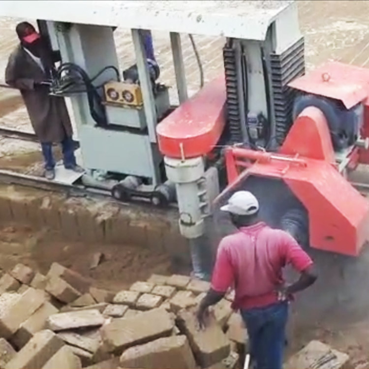 2026 Advanced Hualong Hkss-1400 - Rail-Powered Quarry Saw for Sandstone, Limestone, and Laterite Block Processing