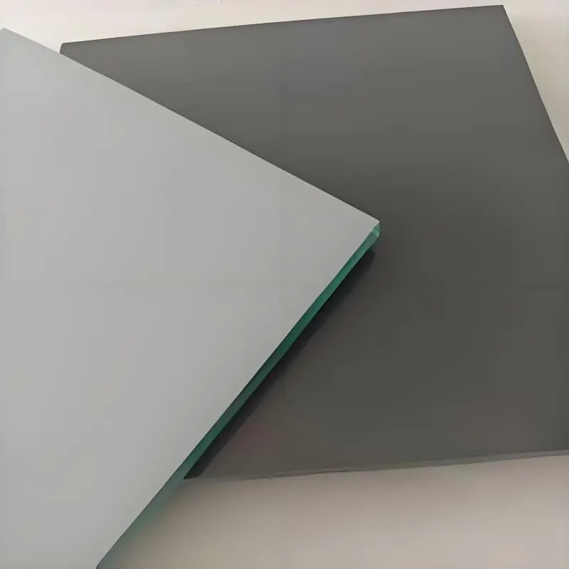 High reflectivity mirror glass