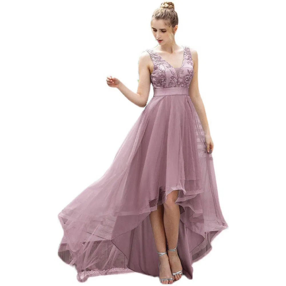 Trendy Lace Formal Gown Detailed Photo 3