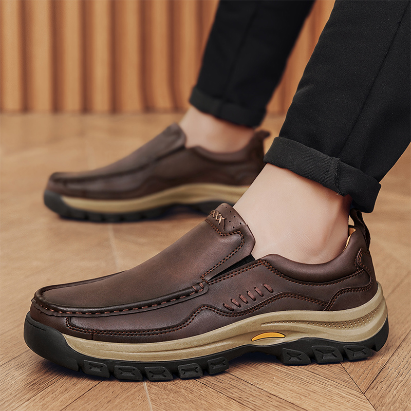 Men slip-on shoes detail 3
