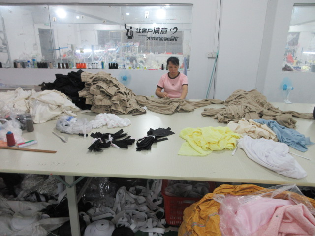 Quality inspection and garment checking process at Jedia factory