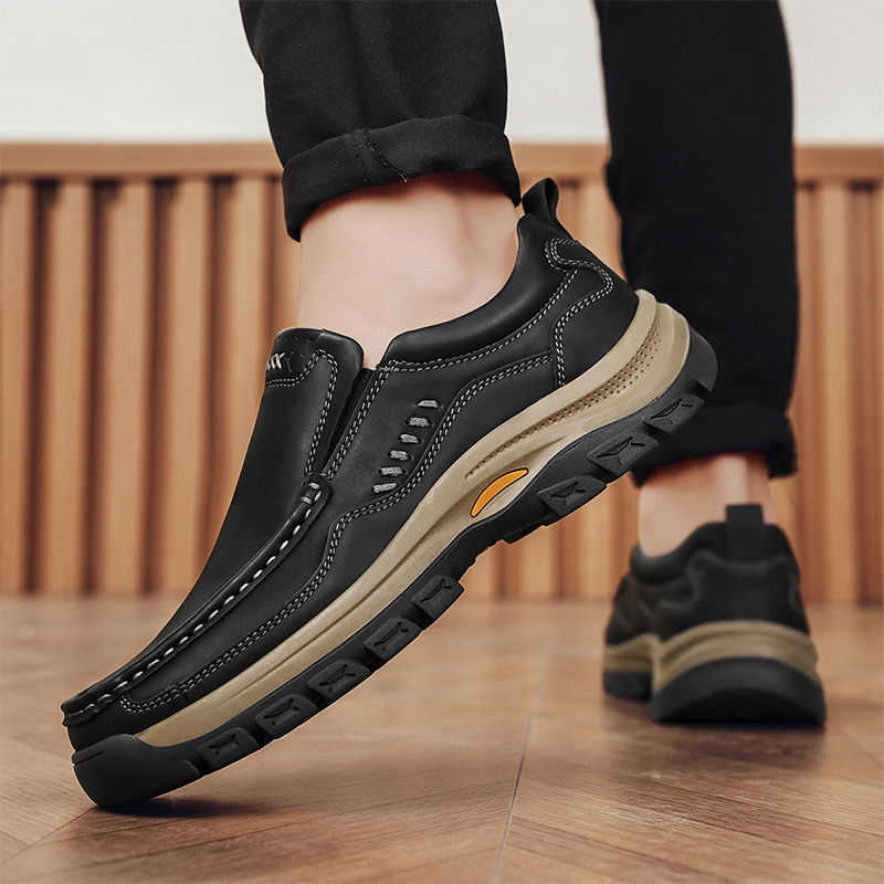 Men slip-on shoes detail 5
