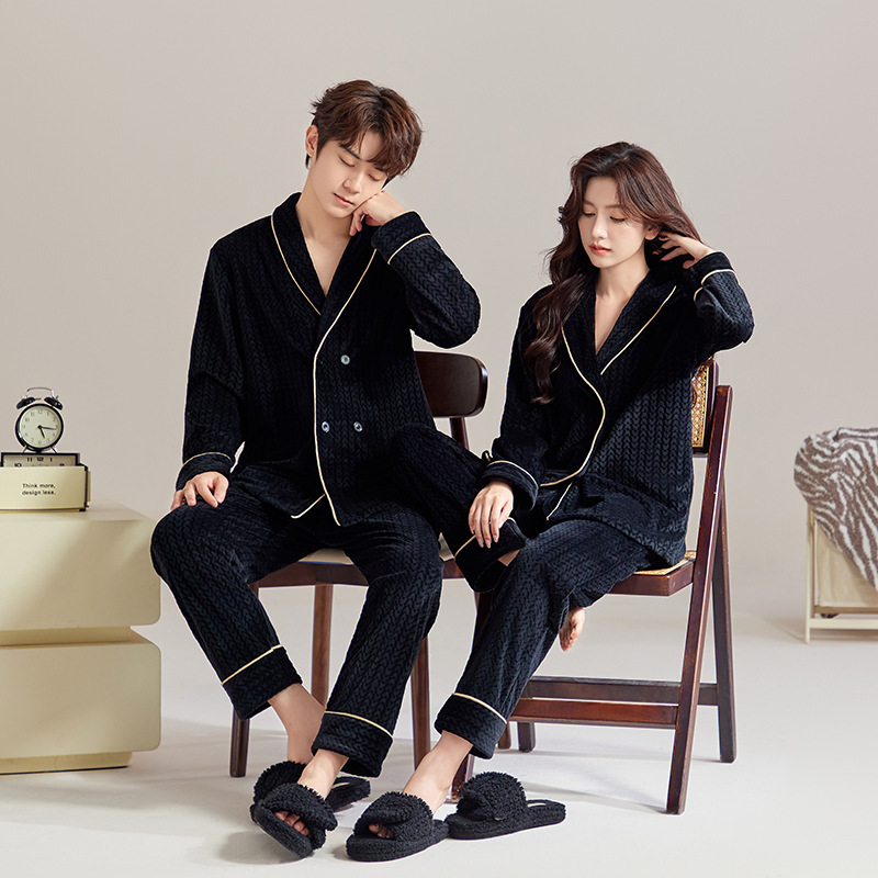 Wholesale Soft Elegant Regular Fit Solid Embroidered Combo Nightgowns Luffy Flannel Woman Sexy High Quality Cosy Adult Pyjama