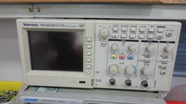 Digital oscilloscope for motor electrical waveform analysis at Jershtech testing lab