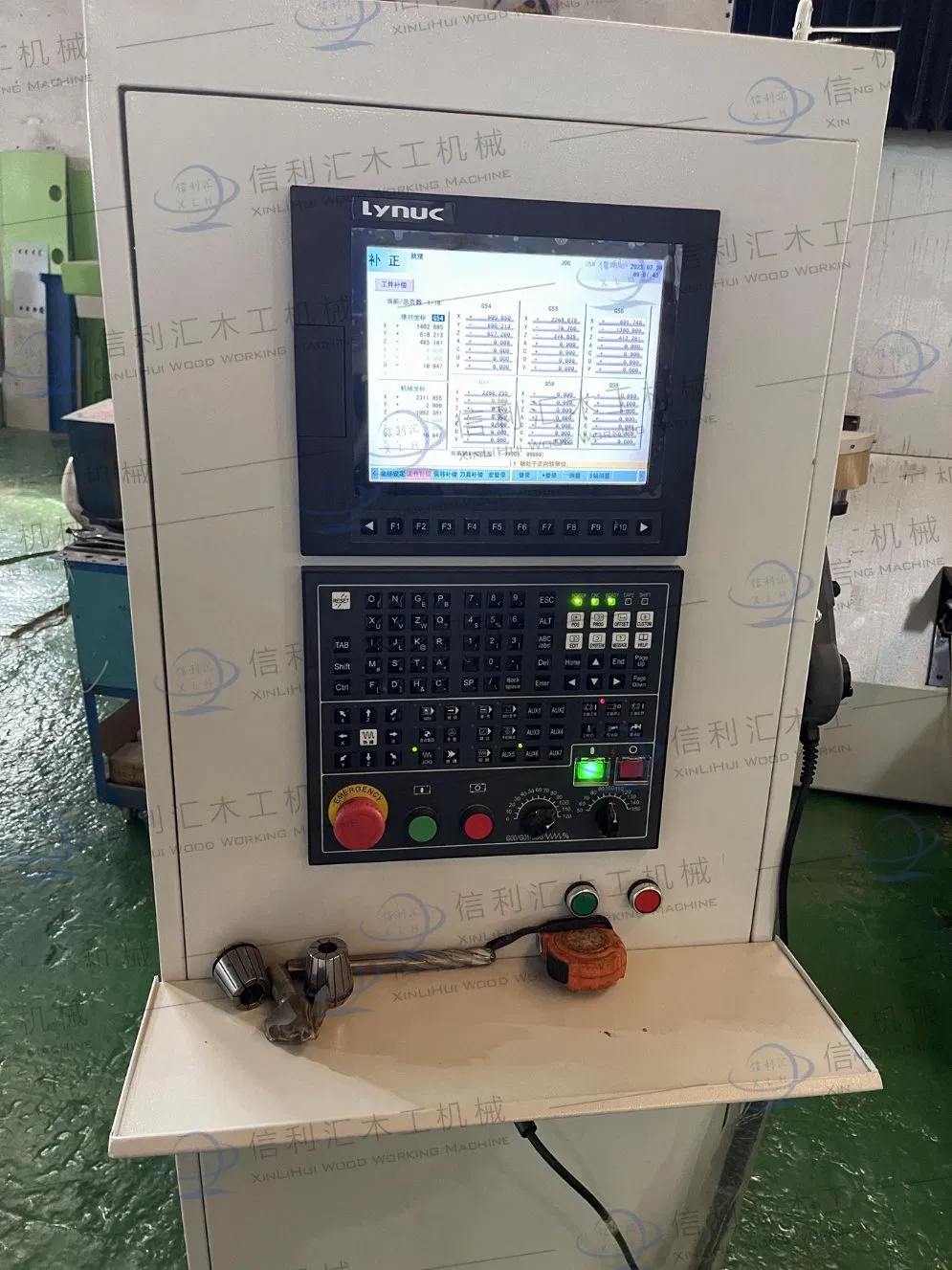 Rotating Spindle 3D Woodworking Furniture Making CNC Routing Engraving Machine for Wood MDF Yacht Boat Car Shoes Aluminum Molding Making Bending Die