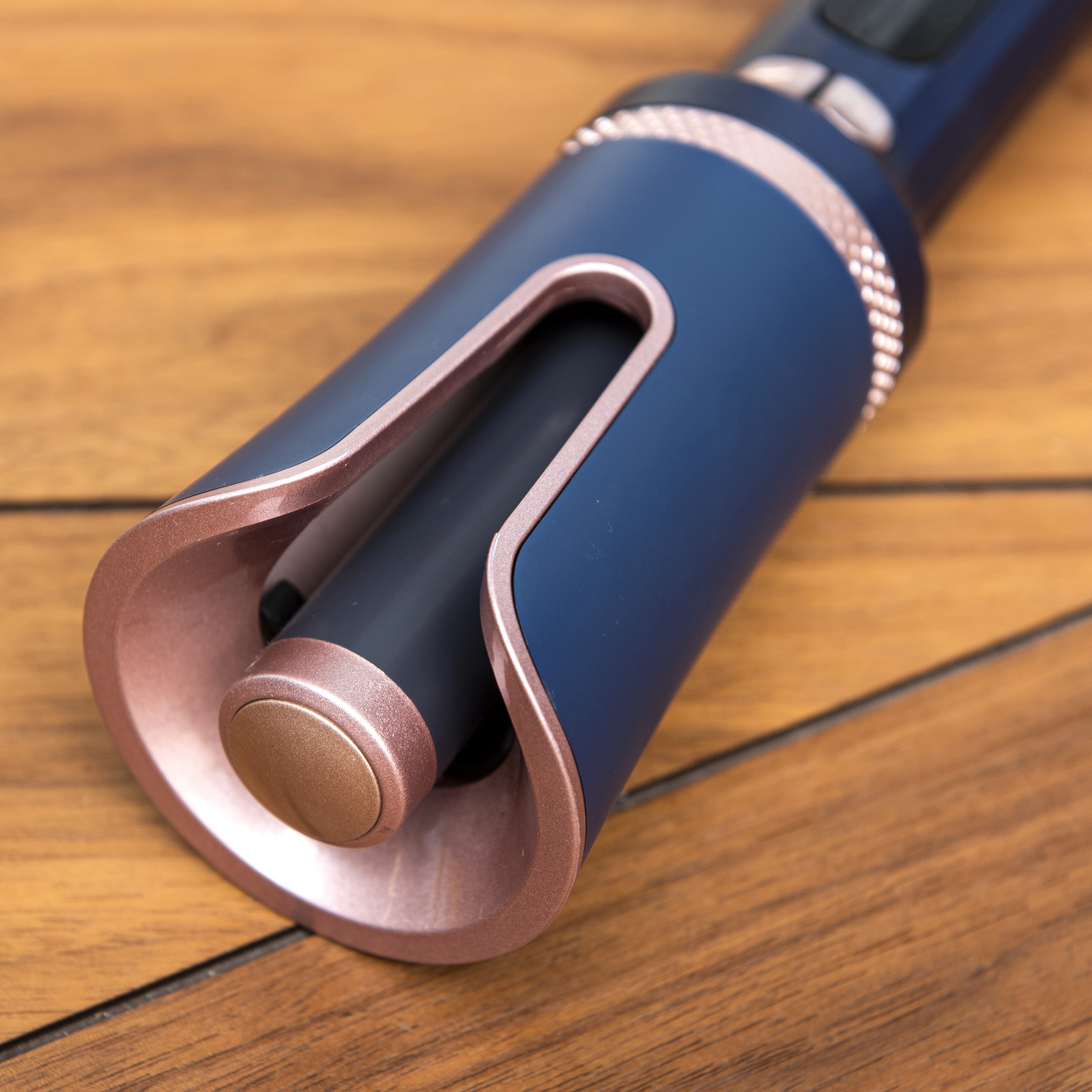 Wireless Automatic Hair Curler Detail 4