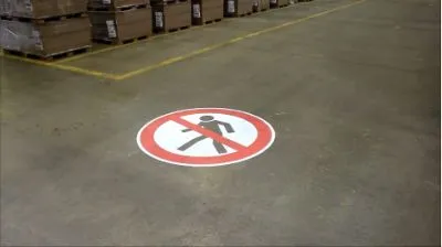 Proyector LED 220W Industrial Solución de Seguridad para Tráfico de Peatones Usado en Almacén Taller