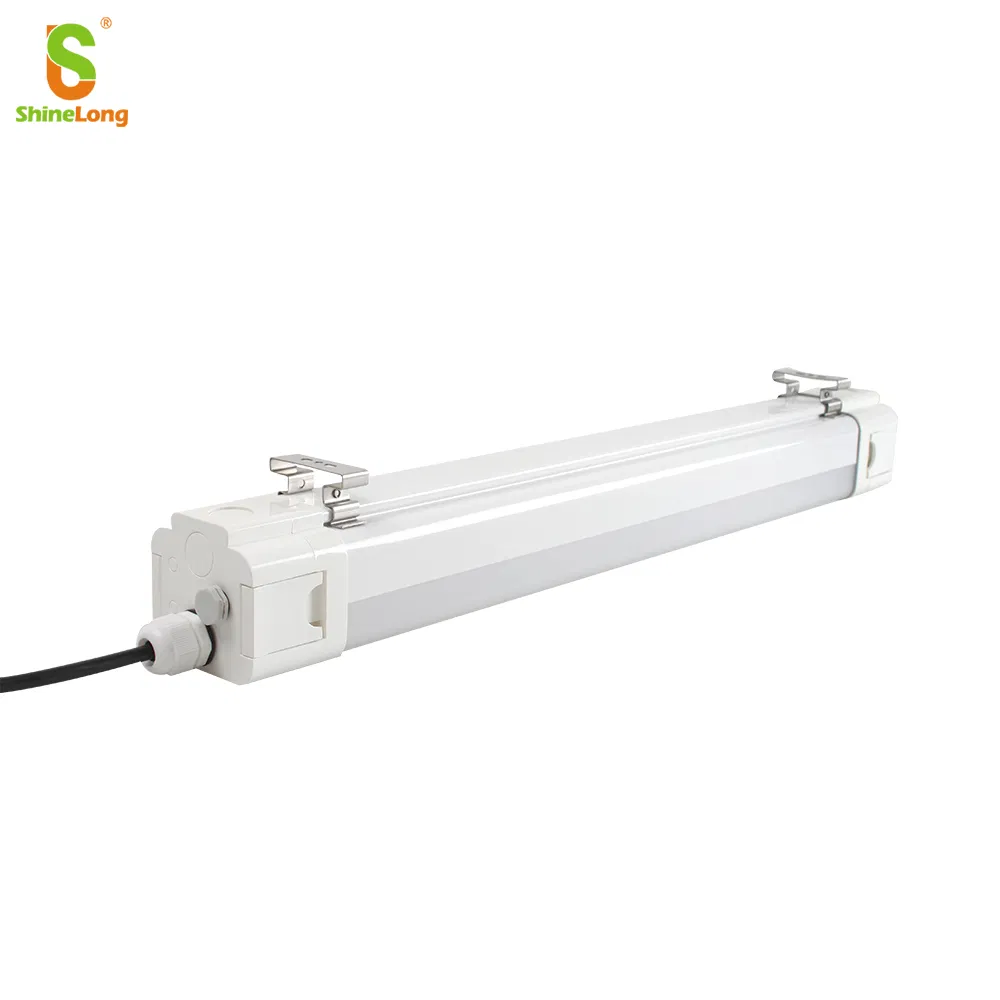 Luz LED tri-proof sin herramientas conectable con alto factor de potencia y durabilidad