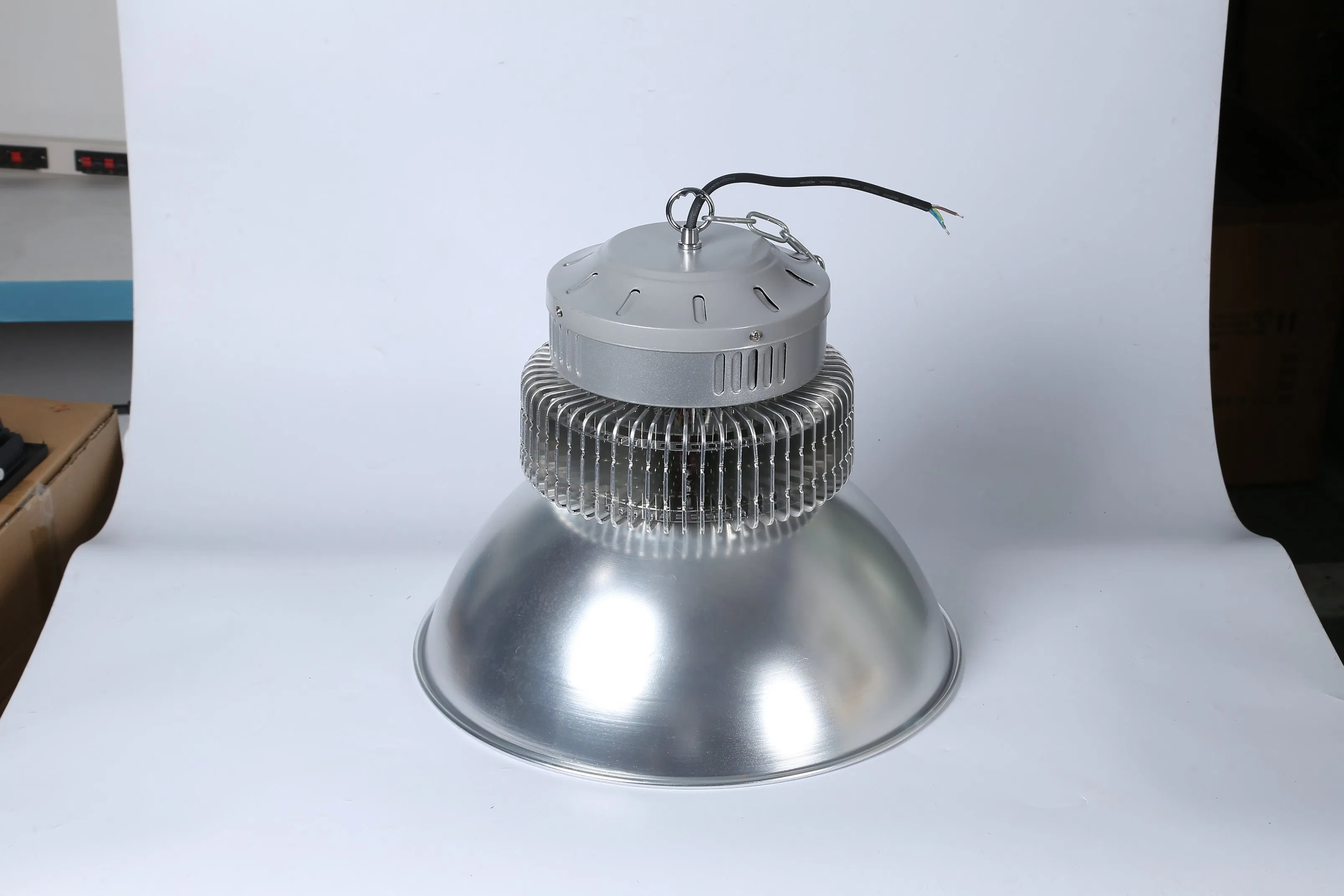 Alta Eficiencia Luz Industrial a Prueba de Explosiones 5 Años de Garantía Precio Competitivo 200W Luz de Alta Bahía Luz Lineal de Alta Bahía LED