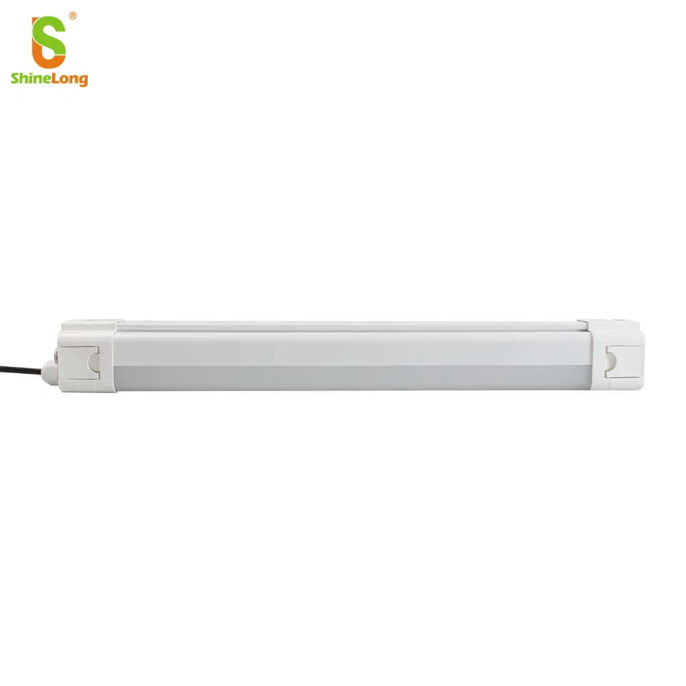 Luz LED tri-proof sin herramientas conectable con alto factor de potencia y durabilidad