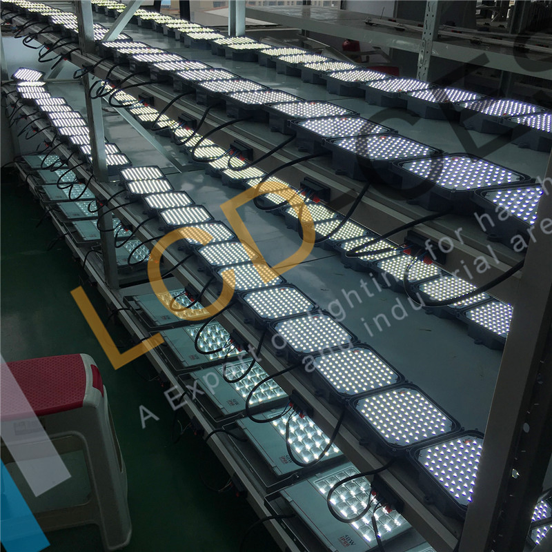 Iluminación LED de inundación 200W para ingeniería de máquinas de taller, luz industrial LED nueva de alta potencia Osram Meanwell 600W focos de luz de inundación