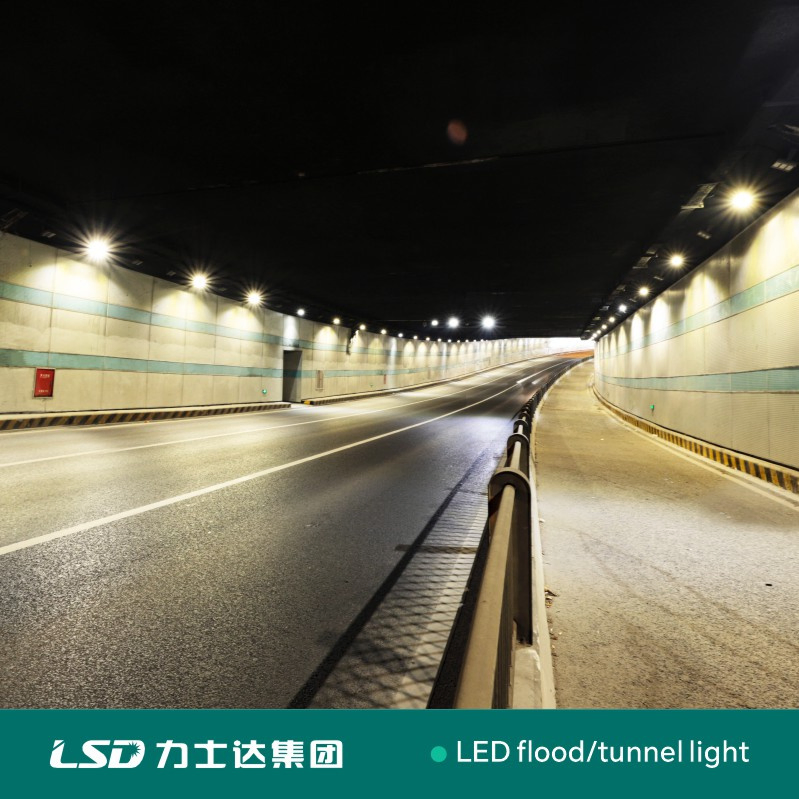 Iluminación industrial a prueba de agua para almacenes, luz LED de alta bahía para la industria y luz de túnel