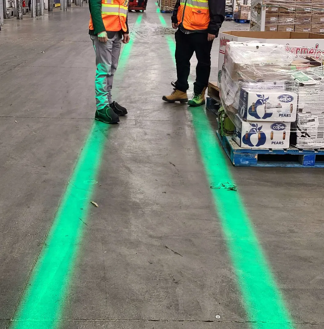 Proyector lineal LED ajustable de haz flexible de línea recta para suelos industriales de alta visibilidad